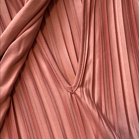 ZARA Pleated Dress - Picture 6 of 8